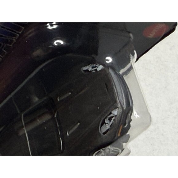 Hot Wheels Fast & Furious Villains 2005 Aston Martin DB9 Silver Diecast NOC - Picture 4 of 6